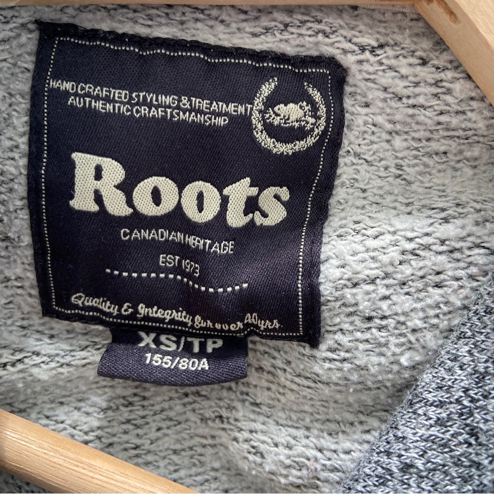 ROOTS SALT & PEPPER KANGA SWEATSHIRT HOODIE WITH CREAM LOGO, X SMALL - Picture 7 of 8